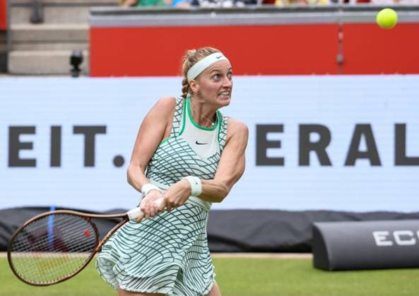 24 06 2023, xlakx, sports tennis, WTA Tour 2023 in Berlin emspor, v l Petra Kvitova Czech Republic ,focused, concentrated, plays the ball Berlin