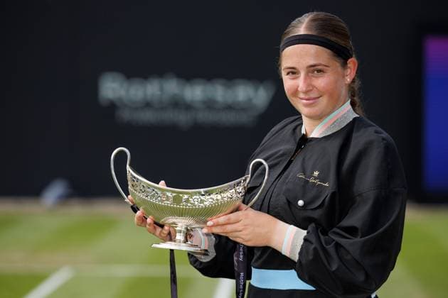 Mandatory Credit: Photo by Ryan Browne Shutterstock (13977110s) Jelena Ostapenko of Latvia poses with the Rothesay Classic Trophy. Rothesay Classic, Day Seven, Tennis, Edgbaston Priory Club, Birmingham, UK - 25 Jun 2023 Rothesay Classic, Day Seven, Tennis, Edgbaston Priory Club, Birmingham, UK - 25 Jun 2023  Copyright: xRyanxBrowne Shutterstockx 13977110s