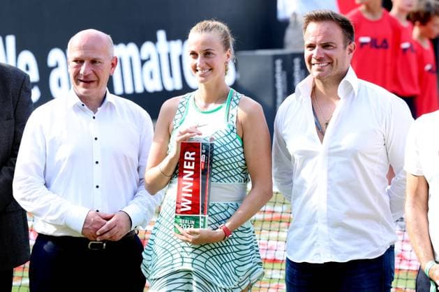 DEU, bett1open, 25 06 2023, Rot Weiss Tennisanlage, Berlin, DEU, bett1open, in picture Petra Kvitova , Kai Wegner RB Berlin, bett1 boss photo Juergen Engler nordphoto GmbH nordphotoxGmbHx xEngler nph00076