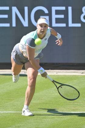 25 06 2023, xbrx, tennis bad homburg open wta 250, emspor, v l blinkova, anna, plays the ball, focused, concentrated bad homburg