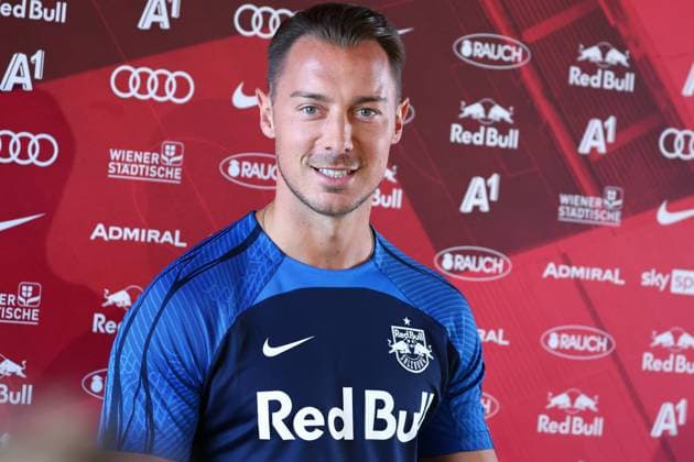 SOCCER - BL, RBS, training start SALZBURG,AUSTRIA,26.JUN.23 - SOCCER - ADMIRAL Bundesliga, Red Bull Salzburg, training start. Image shows head coach Matthias Jaissle (RBS).  GEPAxpictures xDavidxGeieregger