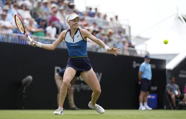 Mandatory Credit: Photo by Dave Shopland Shutterstock (13984422bi) Great Britain s Harriet Dart wins her 1st round match in 3 sets Rothesay International Eastbourne, Tennis, Day One, Devonshire Park, Eastbourne, UK - 26 Jun 2023 Rothesay International Eastbourne, Tennis, Day One, Devonshire Park, Eastbourne, UK - 26 Jun 2023 Copyright: xDavexShopland Shutterstockx 13984422bi