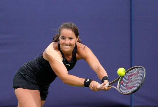 Mandatory Credit: Photo by Dave Shopland Shutterstock (13984422cc) Great Britain s Jodie Burrage action during her 1st round win Rothesay International Eastbourne, Tennis, Day One, Devonshire Park, Eastbourne, UK - 26 Jun 2023 Rothesay International Eastbourne, Tennis, Day One, Devonshire Park, Eastbourne, UK - 26 Jun 2023 Copyright: xDavexShopland Shutterstockx 13984422cc