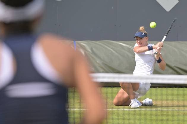 26 06 2023, xbrx, tennis Bad Homburg Open WTA 250, emspor, v l Teichmann, Jil SUI , plays the ball,focused, concentrated Bad Homburg