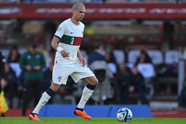 Iceland v Portugal: Group J - UEFA EURO, EM, Europameisterschaft,Fussball 2024 Qualifying Round Pepe of Portugal on the ball during the UEFA EURO 2024 Qualifying Round Group J match between Iceland and Portugal at Laugardalsvollur on June 20, 2023 in Reykjavik, Iceland. Reykjavik Laugardalsvollur Reykjavik Iceland Copyright: xWillxPalmer Sportsphoto APLx 13950943
