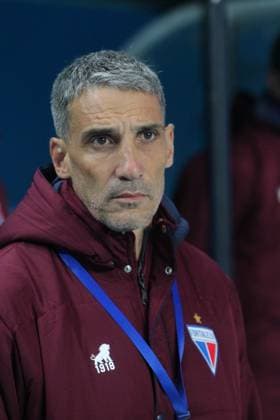 Futbol, Palestino vs Fortaleza Fase de Grupos, Copa Conmebol Sudamericana 2023 El entrenador de Fortaleza Juan Pablo Vojvoda es fotografiado durante el partido de Copa Conmebol Sudamericana contra Palestino disputado en el estadio El Teniente en Rancagua, Chile. 27 6 2023 Jorge Loyola Photosport Football, Palestino vs Fortaleza group stage, Conmebol Sudamericana Cup Fortaleza s head coach Juan Pablo Vojvoda is pictured during the Copa Conmebol Sudamericana championship match against Palestino at the El Teniente in Rancagua, Chile. el estadio El Teniente en Rancagua, Chile. 27 6 2023 Jorge Loyola Photosport Palestino vs Fortaleza, Copa Conmebol Sudamericana 2023