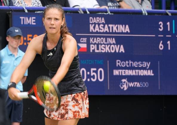 Mandatory Credit: Photo by Dave Shopland Shutterstock (13984799r) Russia s Daria Kasatkina showing blank Country on Scoreboard Rothesay International Eastbourne, Tennis, Day Three, Devonshire Park, Eastbourne, UK - 28 Jun 2023 Rothesay International Eastbourne, Tennis, Day Three, Devonshire Park, Eastbourne, UK - 28 Jun 2023 Copyright: xDavexShopland Shutterstockx 13984799r