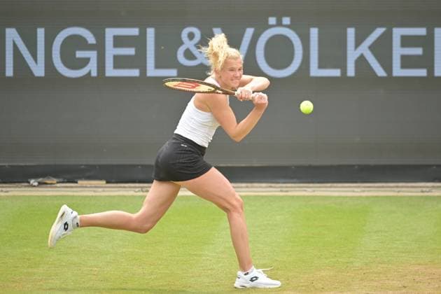 28 06 2023, xbrx, tennis Bad Homburg Open WTA 250, emspor, v l Siniakova, Katerina CZE , plays the ball, focused, concentrated Bad Homburg