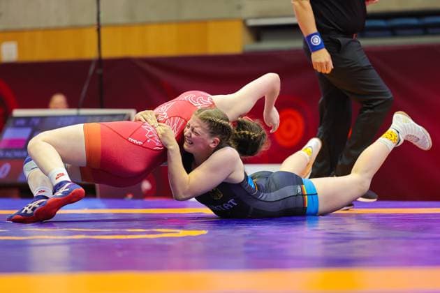Sport Themen der Woche KW26 Sport Bilder des Tages Wrestling U20 European Championships 76kg WW - Laura Celine KUEHN (GER) df. Daniela TKACHUK (POL) *** Wrestling U20 European Championships 76kg WW Laura Celine KUEHN GER df Daniela TKACHUK POL Copyright: xKADIRx