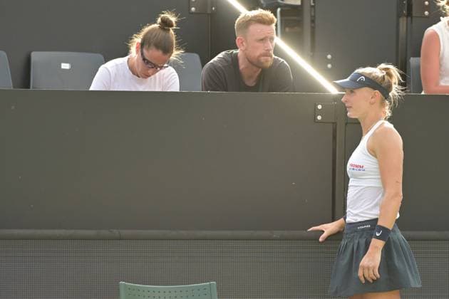 28 06 2023, xbrx, Tennis Bad Homburg Open WTA 250, emspor, v l Teichmann, Jil SUI , pause, discussed, discussion with trainer Bad Homburg