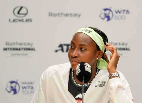 Mandatory Credit: Photo by Dave Shopland Shutterstock (13984799cw) USA s Coco Gauff press conference, PK, Pressekonferenz Rothesay International Eastbourne, Tennis, Day Three, Devonshire Park, Eastbourne, UK - 28 Jun 2023 Rothesay International Eastbourne, Tennis, Day Three, Devonshire Park, Eastbourne, UK - 28 Jun 2023 Copyright: xDavexShopland Shutterstockx 13984799cw