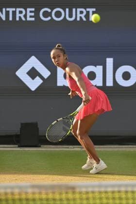 28 06 2023, xbrx, tennis Bad Homburg Open WTA 250, emspor, v l Fernandez, Leylah CAN , plays the ball, focused, concentrated Bad Homburg