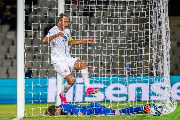 230628 Erik Botheim of Norway celebrates after scoring the 0 1 goal during the UEFA European Under 21 Championship group stage football match between Italy and Norway on June 28, 2023 in Cluj Napoca Photo Marius Simensen BILDBYRAN COP 238 MM0023 bbeng euro under 21 football fotball fotboll italia jubel norge norway soccer taly u21 u21 em uefa european under 21 championship  Copyright: MARIUSxSIMENSEN BB230628BB310