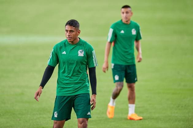 RECORD DATE NOT STATED 2023 CONCACAF Mexico Training Luis Romo during the training of Mexico (Mexican national team, Nationalteam prior to the game of the CONCACAF Gold Cup 2023 against Haiti in Group B, at State Farm Stadium, on June 28, 2023. <br><br> Luis Romo durante el Entrenamiento de Mexico (Seleccion Nacional Mexicana) previo al partido de la Copa Oro de la CONCACAF 2023 contra Haiti en el Grupo B, en el Estadio State Farm, el 28 de Junio de 2023. PHOENIX ARIZONA ESTADOS UNIDOS  Copyright: xJorgexMartinezx 20230628203856_CGC_23_GB_MEX_TRAI_ROMO33