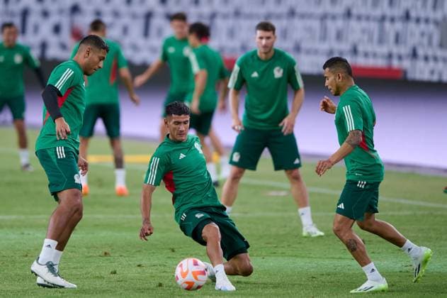 RECORD DATE NOT STATED 2023 CONCACAF Mexico Training Uriel Antuna during the training of Mexico (Mexican national team, Nationalteam prior to the game of the CONCACAF Gold Cup 2023 against Haiti in Group B, at State Farm Stadium, on June 28, 2023. <br><br> Uriel Antuna durante el Entrenamiento de Mexico (Seleccion Nacional Mexicana) previo al partido de la Copa Oro de la CONCACAF 2023 contra Haiti en el Grupo B, en el Estadio State Farm, el 28 de Junio de 2023. PHOENIX ARIZONA ESTADOS UNIDOS  Copyright: xCristianxdexMarchenax 20230628203949_CGC_23_GB_MEX_TRAI_ANTUNA41