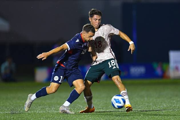 RECORD DATE NOT STATED JCC San Salvador 2023 Mexico vs Dominican Republic (L-R), Fabian Messina of Dominican and Rodrigo Huescas of Mexico during the game Mexico vs Dominican Republic, corresponding to Group A of Mens Soccer at the Central American and Caribbean Games San Salvador 2023, at Las Delicias National Stadium, on June 28, 2023. <br><br> (I-D), Fabian Messina de Dominican y Rodrigo Huescas de Mexico durante el partido Mexico vs Republica Dominicana, correspondiente al Grupo A del Futbol Masculino en los Juegos Centroamericanos y del Caribe San Salvador 2023, en el Estadio Nacional Las Delicias, el 28 de Junio de 2023. SAN SALVADOR SAN SALVADOR EL SALVADOR  Copyright: xAdrianxMaciasx 20230628213520_JCC_23_M_MEX_DOM_HUESCAS19