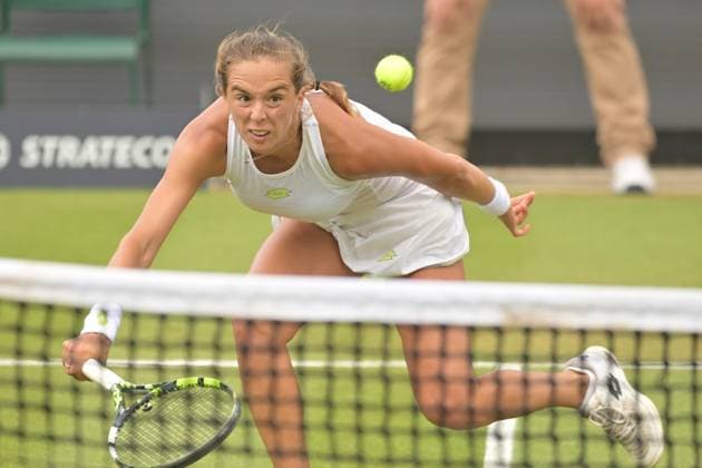 28 06 2023, xbrx, tennis Bad Homburg Open WTA 250, emspor, v l Bronzetti, Lucia ITA , plays the ball, focused, concentrated Bad Homburg