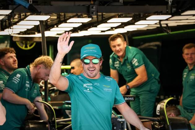 FORMULA 1 - GP of Austria 2023 SPIELBERG,AUSTRIA,29.JUN.23 - MOTORSPORTS, FORMULA 1 - Grand Prix of Austria, Red Bull Ring, preview, pit lane walk. Image shows Fernando Alonso (ESP Aston Martin).  GEPAxpictures xManfredxBinder