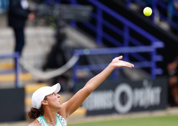 29th June 2023; Devonshire Park, Eastbourne, East Sussex, England: Rothesay International Eastbourne, Day 4; Madison Keys (USA) serves to Petra Martic (CRO)  ActionPlus12524964 HongboxChen