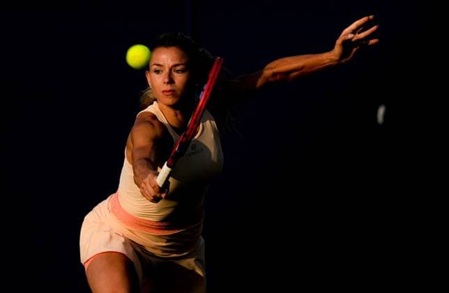 Mandatory Credit: Photo by Dave Shopland Shutterstock (13984800dm) Italy s Camila Giorgi plays her quarter final in the late evening sunshine Rothesay International Eastbourne, Tennis, Day Four, Devonshire Park, Eastbourne, UK - 29 Jun 2023 Rothesay International Eastbourne, Tennis, Day Four, Devonshire Park, Eastbourne, UK - 29 Jun 2023 Copyright: xDavexShopland Shutterstockx 13984800dm