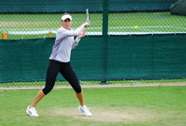 Mandatory Credit: Photo by Javier Garcia Shutterstock (13987396au) Belinda Bencic Wimbledon Tennis Championship Practice and Previews, The All England Lawn Tennis and Croquet Club, London, UK - 30 Jun 2023 Wimbledon Tennis Championship Practice and Previews, The All England Lawn Tennis and Croquet Club, London, UK - 30 Jun 2023  Copyright: xJavierxGarcia Shutterstockx 13987396au