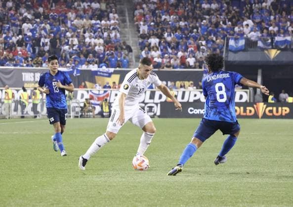 RECORD DATE NOT STATED Gold Cup (SPO) Concacaf Gold Cup: Soccer match between El Salvador and Costa Rica, June 30, 2023, Harison, New Jersey, USA: Soccer match between El Salvador and Costa Rica valid for the 2nd round of the Concacaf Gold Cup, at the Red Bull Arena, in Harrison , on Friday (30) with the presence of jubilant fans of both teams Credit: Jose Francisco Thenews2 (Foto: Jose Francisco Thenews2 imago images) SPO  Copyright: xJosexFranciscox