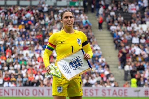 England Women and Portugal Women Milton Keynes, England - July 1: Mary Earps of England Women during the International Friendly, Länderspiel, Nationalmannschaft match between England Women and Portugal Women at Stadium MK Copyright: xNinaxFarooqix