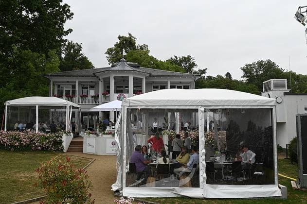 01 07 2023 Tennis, WTA, Bad Homburg Open 2023 Impressions VIP tents due to rain emspor, DFL regulations prohibit any use of photographs as image sequences and or quasi video