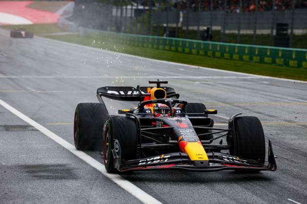 01 VERSTAPPEN Max (nld), Red Bull Racing RB19, action during the 2023 Formula 1 Rolex Grosser Preis von Osterreich, 2023 Austrian Grand Prix, 9th round of the 2023 Formula One World Championship, WM, Weltmeisterschaft from June 30 to July 2, 2023 on the Red Bull Ring, in Spielberg, Austria - F1 - AUSTRIAN GRAND PRIX 2023 DPPI Panoramic  00123022_GOOD4200 