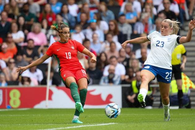 England Women and Portugal Women Milton Keynes, England - July 1: Diana Gomes of Portugal Women, Alessia Russo of England Women during the International Friendly, Länderspiel, Nationalmannschaft match between England Women and Portugal Women at Stadium MK Copyright: xNinaxFarooqix