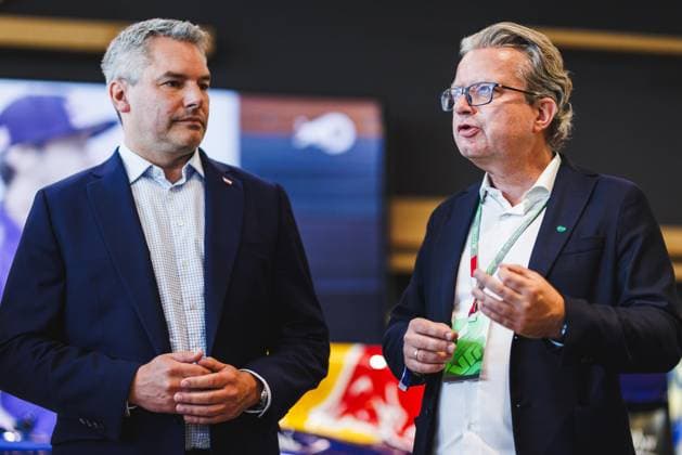 FORMULA 1 - GP of Austria 2023 SPIELBERG,AUSTRIA,02.JUL.23 - MOTORSPORTS, FORMULA 1 - Grand Prix of Austria, Red Bull Ring. Image shows chancellor Karl Nehammer (Austria) and governor Christopher Drexler (Styria).  GEPAxpictures xDanielxGoetzhaber