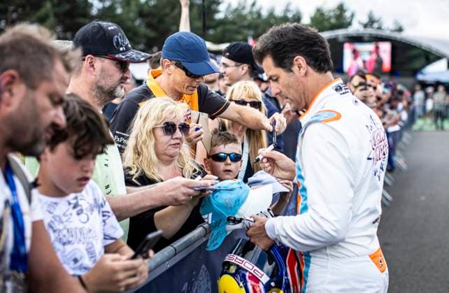 FORMULA 1 - GP of Austria 2023 SPIELBERG,AUSTRIA,02.JUL.23 - MOTORSPORTS, FORMULA 1 - Grand Prix of Austria, Red Bull Ring, legends parade. Image shows Mark Webber (AUS).  GEPAxpictures xWolfgangxJannach