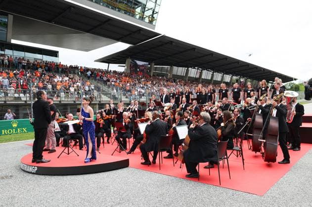 An orchestre during the Austrian national anthem during the 2023 Formula 1 Rolex Grosser Preis von Osterreich, 2023 Austrian Grand Prix, 9th round of the 2023 Formula One World Championship, WM, Weltmeisterschaft from June 30 to July 2, 2023 on the Red Bull Ring, in Spielberg, Austria - F1 - AUSTRIAN GRAND PRIX 2023 - RACE DPPI Panoramic  G0OD5209 copie 