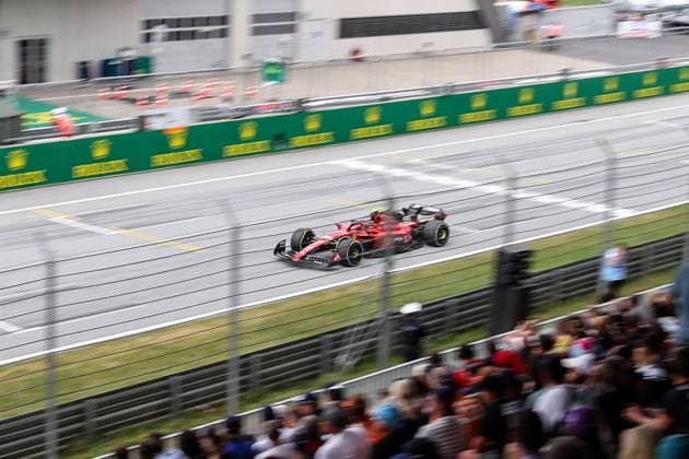 FORMULA 1 - GP of Austria 2023 SPIELBERG,AUSTRIA,02.JUL.23 - MOTORSPORTS, FORMULA 1 - Grand Prix of Austria, Red Bull Ring. Image shows Carlos Sainz (ESP Ferrari).  GEPAxpictures xWolfgangxJannach