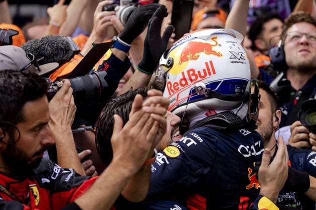 SPIELBERG - Max Verstappen (Red Bull Racing) celebrates his win at the Austrian Grand Prix at the Red Bull Ring on July 02, 2023 in Spielberg, Austria. ANP SEM VAN DER WAL F1 Grand Prix of Austria 2023 xVIxANPxSportx xxANPxIVx 472914275 originalFilename: 472914275.jpg