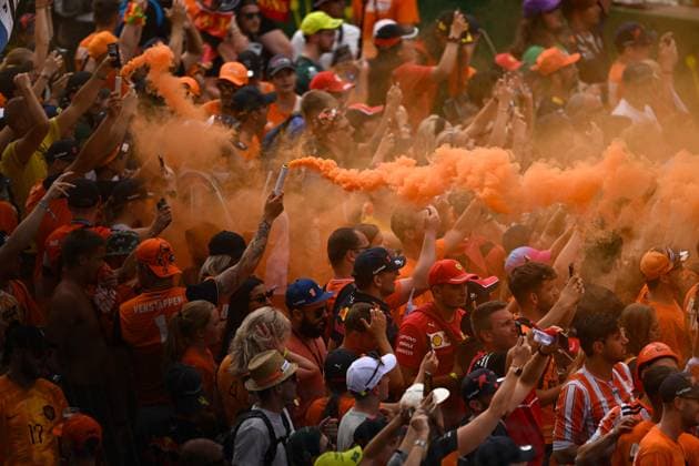 Sport Bilder des Tages Sport Bilder des Tages July 2, 2023, Spielberg, Mezzolombardo, Austria: Tifosi celebrate the podium of the F1 Austrian Grand Prix at the Red Bull Ring Circuit in Spielberg, Austria. Verstappen wins. Spielberg Austria - ZUMAf150 20230702_zsp_f150_020 Copyright: xDaisyxFacinellix