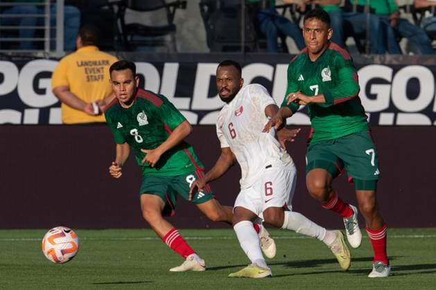 RECORD DATE NOT STATED 2023 CONCACAF Gold Cup Mexico vs Qatar (L-R), Carlos Rodriguez of Mexico and Abdoulla Ahmed of Qatar during the game Mexico (Mexican national team, Nationalteam vs Qatar, corresponding to group B of the CONCACAF Gold Cup 2023, at Levis Stadium, on July 02, 2023. <br><br> (I-D), Carlos Rodriguez de Mexico y Abdoulla Ahmed de Qatar durante el partido Mexico (Seleccion Nacional de Mexico) vs Qatar, correspondiente al grupo B de la Copa Oro de la CONCACAF 2023, en el Levis Stadium, el 02 de Julio de 2023. SANTA CLARA CALIFORNIA ESTADOS UNIDOS Copyright: xDavidxLeahx 20230702214512_CGC_GB_MEX_QAT_AHMED75
