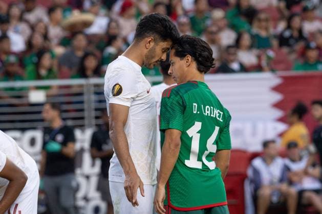 RECORD DATE NOT STATED 2023 CONCACAF Gold Cup Mexico vs Qatar (L-R), Suhail Ahmed of Qatar and Diego Lainez of Mexico during the game Mexico (Mexican national team, Nationalteam vs Qatar, corresponding to group B of the CONCACAF Gold Cup 2023, at Levis Stadium, on July 02, 2023. <br><br> (I-D), Suhail Ahmed de Qatar y Diego Lainez de Mexico durante el partido Mexico (Seleccion Nacional de Mexico) vs Qatar, correspondiente al grupo B de la Copa Oro de la CONCACAF 2023, en el Levis Stadium, el 02 de Julio de 2023. SANTA CLARA CALIFORNIA ESTADOS UNIDOS Copyright: xDavidxLeahx 20230702222515_CGC_GB_MEX_QAT_LAINEZ176