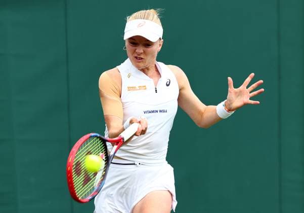 Mandatory Credit: Photo by Simon Dael Shutterstock (13992952y) Harriet Dart during her first round match Wimbledon Tennis Championships, Day 1, The All England Lawn Tennis and Croquet Club, London, UK - 03 Jul 2023 Wimbledon Tennis Championships, Day 1, The All England Lawn Tennis and Croquet Club, London, UK - 03 Jul 2023  Copyright: xSimonxDael Shutterstockx 13992952y