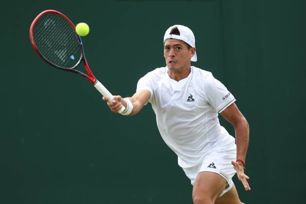 Wimbledon Tag Eins 3. Juli 2023, Wimbledon Wimbledon Tennis Championships Tag Eins Sebastian Baez ARG in Aktion während seines Herreneinzelspiels in der ersten Runde gegen Tomas Barrios Vera CHL Foto Charlotte Wilson Offside Wimbledon UK  Copyright: xCharlottexWilsonx xOffsidexOffside