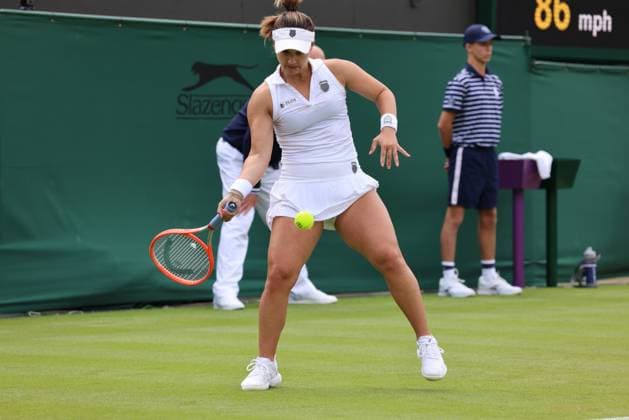 2023 Wimbledon Tournament LONDRES, LO - 03.07.2023: 2023 WIMBLEDON TOURNAMENT - Lauren Davis (USA) during Wimbledon 2023 Tournament held in London, England. (Photo: Andre Chaco Fotoarena) x2396393x  AndrexChaco