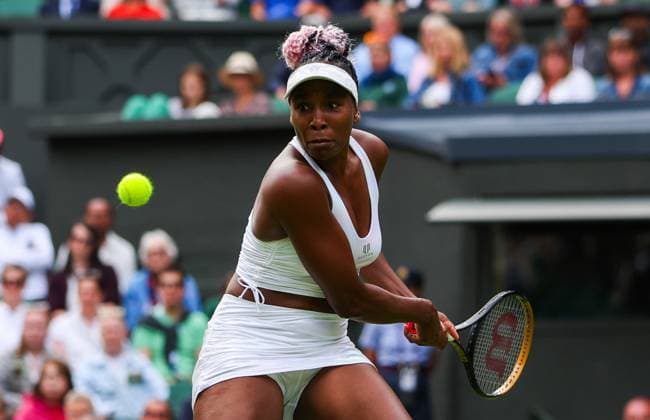Mandatory Credit: Photo by Ella Ling Shutterstock (13992814dq) Venus Williams in action on Centre Court Wimbledon Tennis Championships, Day 1, The All England Lawn Tennis and Croquet Club, London, UK - 03 Jul 2023 Wimbledon Tennis Championships, Day 1, The All England Lawn Tennis and Croquet Club, London, UK - 03 Jul 2023  Copyright: xEllaxLing Shutterstockx 13992814dq
