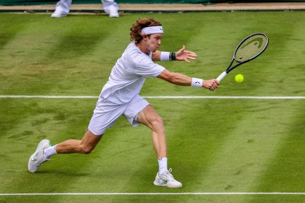 2023 Wimbledon Tournament LONDRES, LO - 03.07.2023: 2023 WIMBLEDON TOURNAMENT - Andrey Rublev (RUS) during Wimbledon 2023 Tournament held in London, England. (Photo: Andre Chaco Fotoarena) x2396924x  AndrexChaco