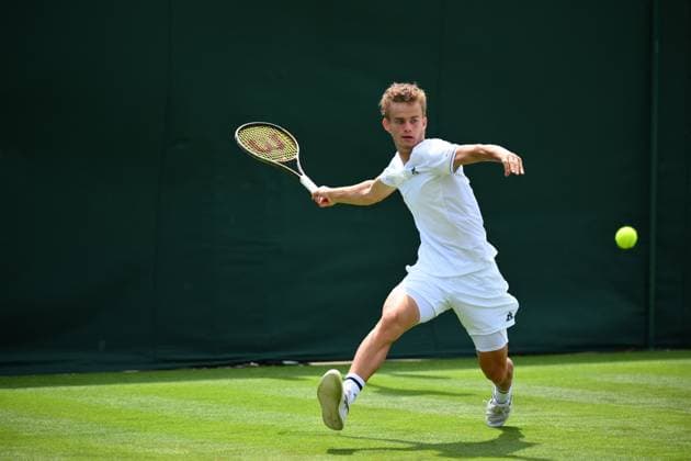 Wimbledom Championships Day 1 Luca Van Assche (FRA) plays his first round match at the 2023 Wimbledon Championships at the AELTC in London, UK on July 3, 2023. Photo by Corinne Dubreuil ABACAPRESS.COM London United Kingdom  Copyright: xDubreuilxCorinne ABACAx 859389_095 DubreuilxCorinne ABACAx 859389_095