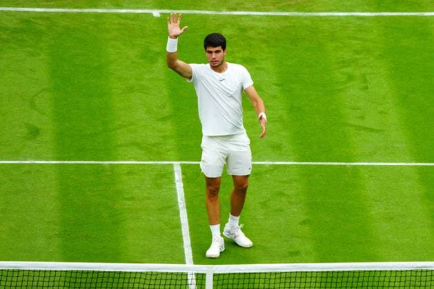 Mandatory Credit: Photo by Javier Garcia Shutterstock (13995877fp) Carlos Alcaraz celebrates victory in his first round match Wimbledon Tennis Championships, Day 2, The All England Lawn Tennis and Croquet Club, London, UK - 04 Jul 2023 Wimbledon Tennis Championships, Day 2, The All England Lawn Tennis and Croquet Club, London, UK - 04 Jul 2023  Copyright: xJavierxGarcia Shutterstockx 13995877fp