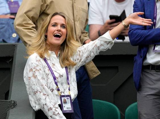 Mandatory Credit: Photo by Dave Shopland Shutterstock (13995876dv) Kim Murray watching the action on Centre Court Wimbledon Tennis Championships, Day 2, The All England Lawn Tennis and Croquet Club, London, UK - 04 Jul 2023 Wimbledon Tennis Championships, Day 2, The All England Lawn Tennis and Croquet Club, London, UK - 04 Jul 2023  Copyright: xDavexShopland Shutterstockx 13995876dv