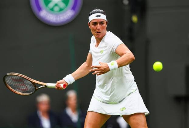 Mandatory Credit: Photo by Simon Dael Shutterstock (13995905dq) Ons Jabeur Wimbledon Tennis Championships, Day 2, The All England Lawn Tennis and Croquet Club, London, UK - 04 Jul 2023 Wimbledon Tennis Championships, Day 2, The All England Lawn Tennis and Croquet Club, London, UK - 04 Jul 2023  Copyright: xSimonxDael Shutterstockx 13995905dq