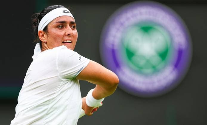 Mandatory Credit: Photo by Simon Dael Shutterstock (13995905dr) Ons Jabeur Wimbledon Tennis Championships, Day 2, The All England Lawn Tennis and Croquet Club, London, UK - 04 Jul 2023 Wimbledon Tennis Championships, Day 2, The All England Lawn Tennis and Croquet Club, London, UK - 04 Jul 2023  Copyright: xSimonxDael Shutterstockx 13995905dr