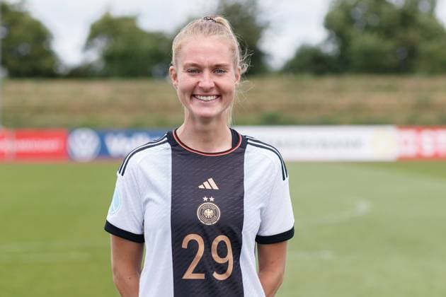 Janina Minge GER, 29 portrait, single image, 03 07 2023, Herzogenaurach Germany , Football, Women, German National Team, Media Day, DFB DFL REGULATES PROHIBIT ANY USE OF PHOTOGRAPHS AS IMAGE SEQUENCES AND OR QUASI VIDEO xprx