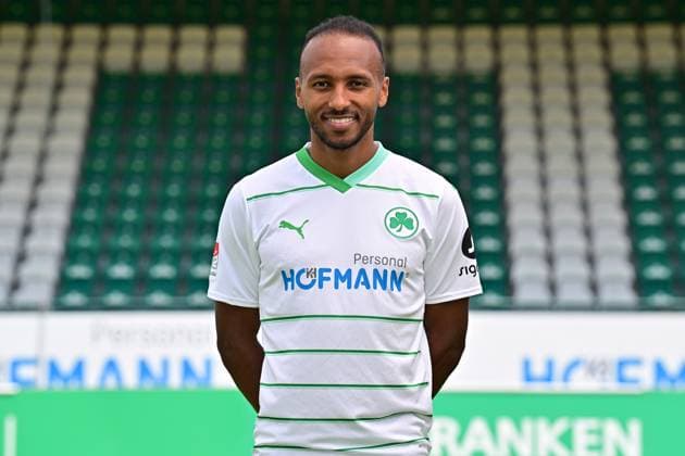 04 07 2023 SpVgg Greuther Fürth Kleeblatt Spielvereinigung 2 Football Bundesliga Season 2023 2024 photo appointment portrait appointment presentation press appointment single photo portrait portrait headshot Julian Green 37, SpVgg Greuther Fürth